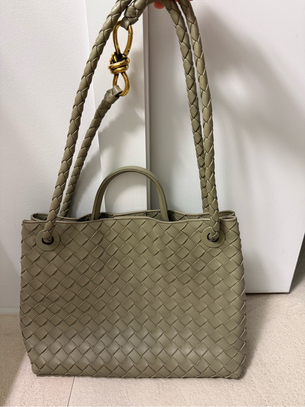 Bottega Medium Andiamo Handbag in Color Travertine